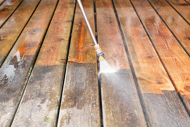 Best Pressure Washing Siding  in , KS