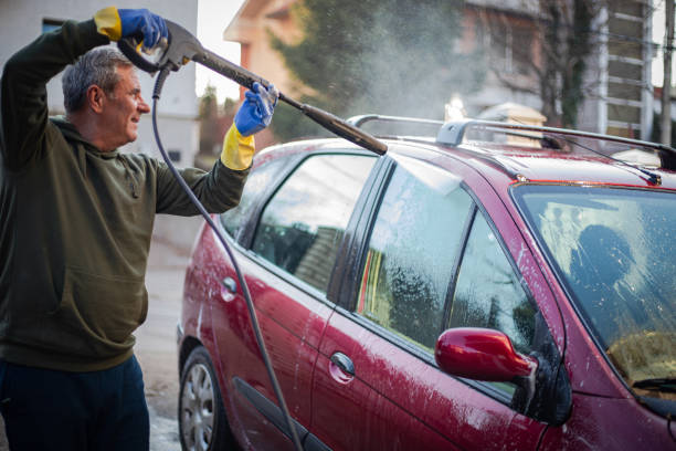 Best Roof Pressure Washing  in , KS